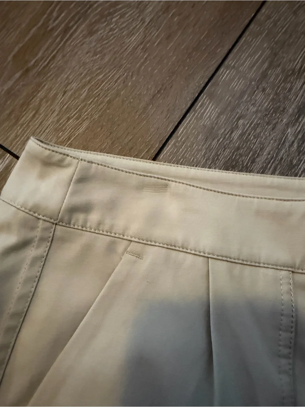 Lululemon Athletica This Instant shorts NWOT